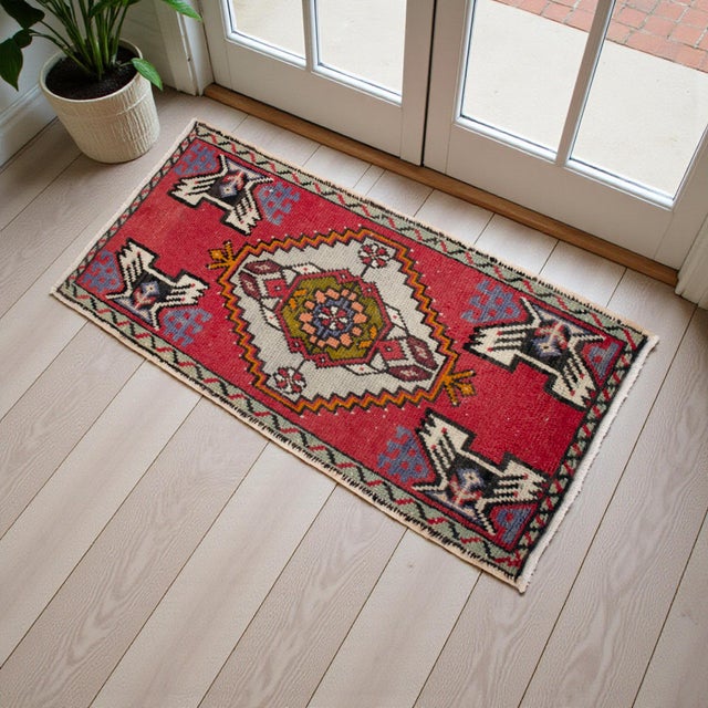 Small Turkish Oushak Rug 2x3 Vintage Red Hand-Knotted Wool Mat 1'7"x3'3" Entry This charming vintage Oushak mat radiates...