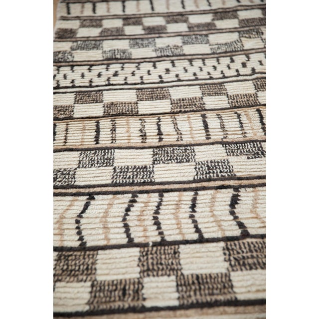 Old New House Vintage Moroccan Carpet - 4'10" X 7'9" For Sale - Image 4 of 12
