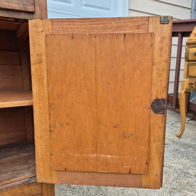 19th Century Antique Primitive Tall Screened Door Oak Pie Safe Jelly Cupboard Storage Cabinet For Sale - Image 12 of 17
