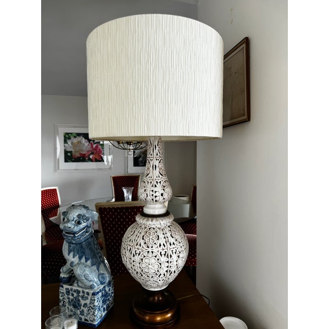 1960s Vintage Ceramic Lamp With Shade For Sale - Image 4 of 11