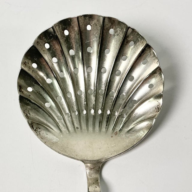 Metal Late 1800s Antique Barbour Silver Co Shell Shaped Silverplate Serving Spoon. For Sale - Image 7 of 10
