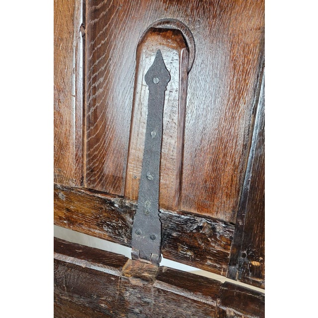 Wood Georgian Coffer Chest Oak 18thc Bullseye English Country Delivery Available, 1820 For Sale - Image 7 of 18
