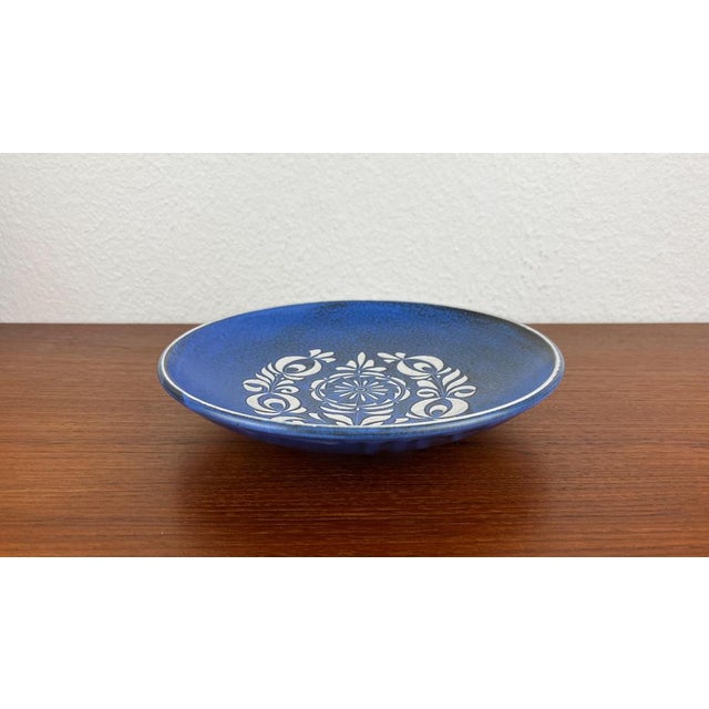 Mid-Century German Studio Pottery Wall Plate from Thoms Keramik, 1960s For Sale - Image 13 of 16