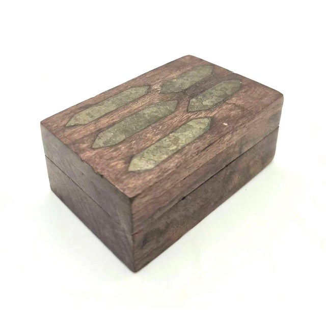 Handcrafted Indian Wood & Brass Inlay Ring or Trinket Box For Sale - Image 4 of 11