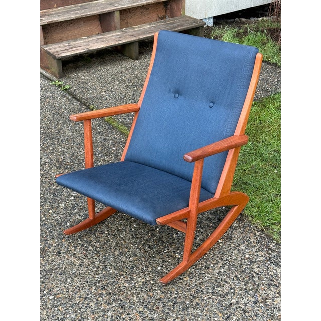 Mid-Century Modern 1960s Danish Modern Teak Rocking Chair Attributed to Holger Georg Jensen for Tønder Møbelværk For Sale - Image 3 of 10