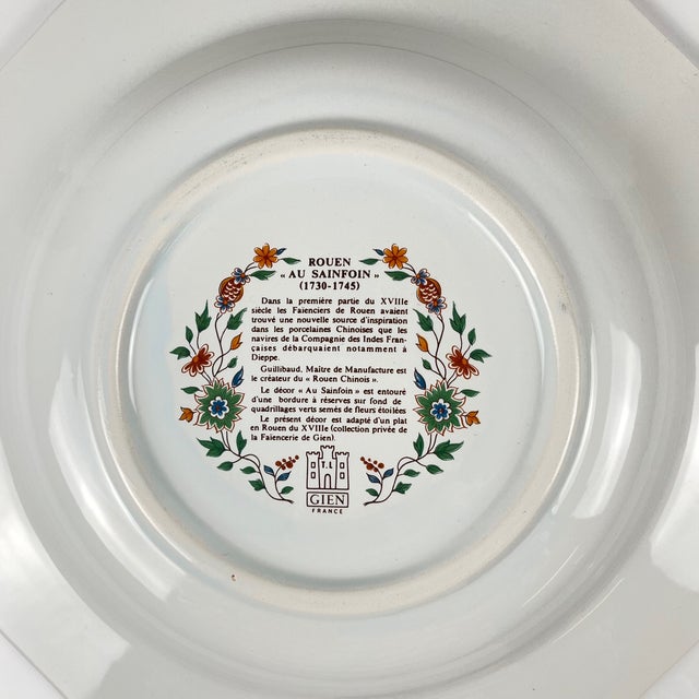 Gien Semi-Hollow Round Dish with Rouen Sainfoin Pattern from Gien, 1990 For Sale - Image 4 of 8