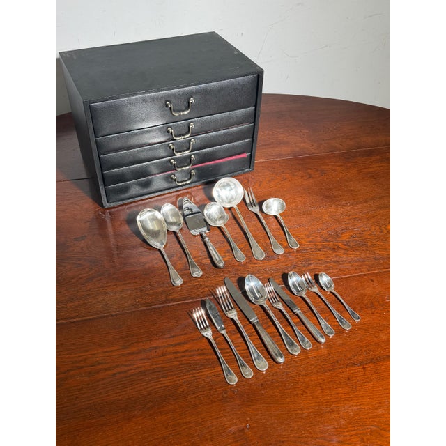 Silver Silver-Plated Perles Cutlery Set for 12 with Anti-Oxidation Chest from Christofle, Set of 127 For Sale - Image 8 of 9