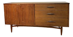 Vintage Walnut Console Credenza Sculptra by Broyhill, Attributed