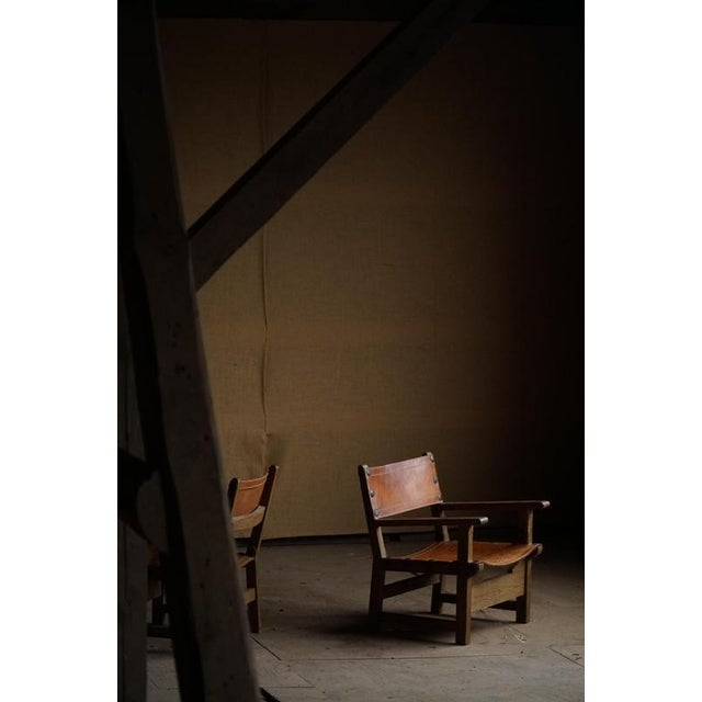 1950s Mid 20th Century Spanish Brutalist Armchairs in Wood & Leather, 1960s, Set of 2 For Sale - Image 5 of 18