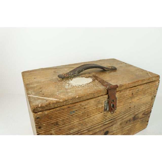 Early 20th Century Antique Wooden Tool Chest With Leather Handle and Turquoise Paint For Sale - Image 5 of 11