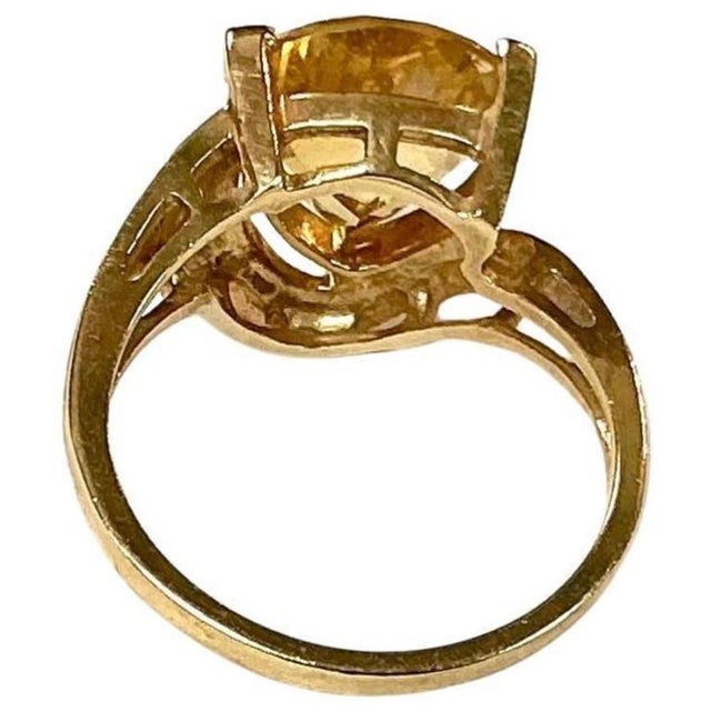 Three Carat Trillion Cut Citrine 10k Yellow Gold Ring For Sale - Image 4 of 6