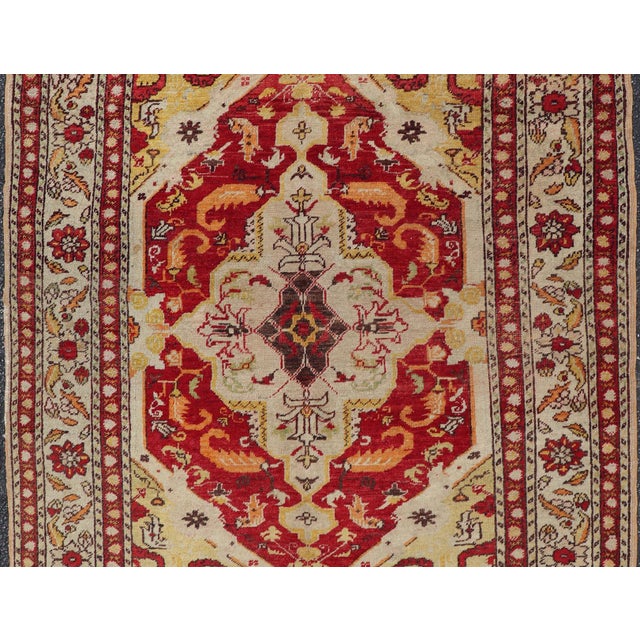 Early 20th Century Antique Turkish Fine Sivas Rug With Center Medallion in Red, Yellow & Light Green For Sale - Image 11 of 13