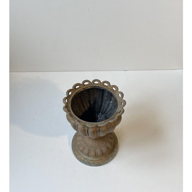 Antique Italian Garden Urn or Jardiniere in Bronze For Sale - Image 4 of 9