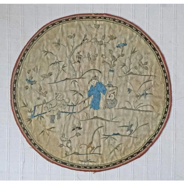 Chinese Antique Framed Chinese Qing Dynasty Embroidered Silk Rondels For Sale - Image 3 of 5