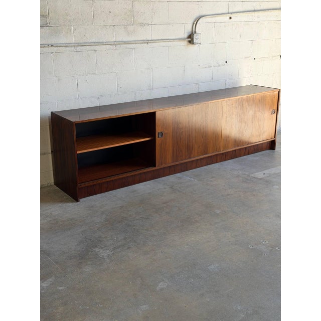 Brown Danish Rosewood Modern Credenza Long Low Sideboard Storage Unit Furniture Denmark 1960s For Sale - Image 8 of 10