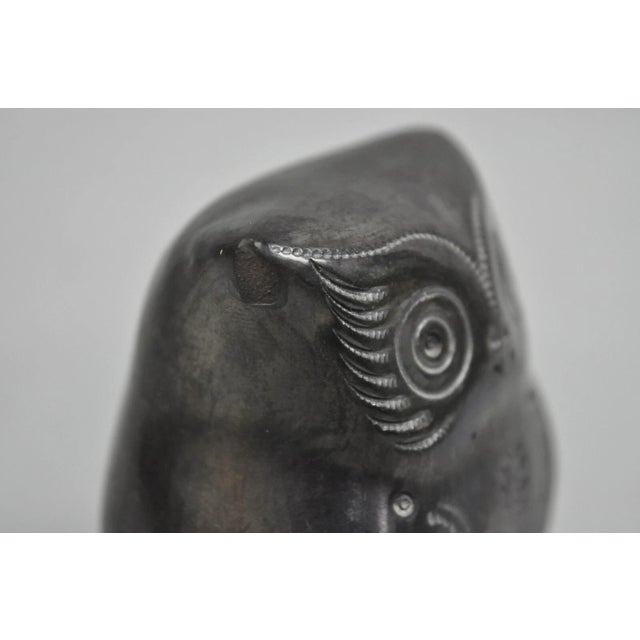 Late 20th Century Late 20th Century Dona Rosa Barro Negro Black Pottery Carved Owl Figurine For Sale - Image 5 of 10