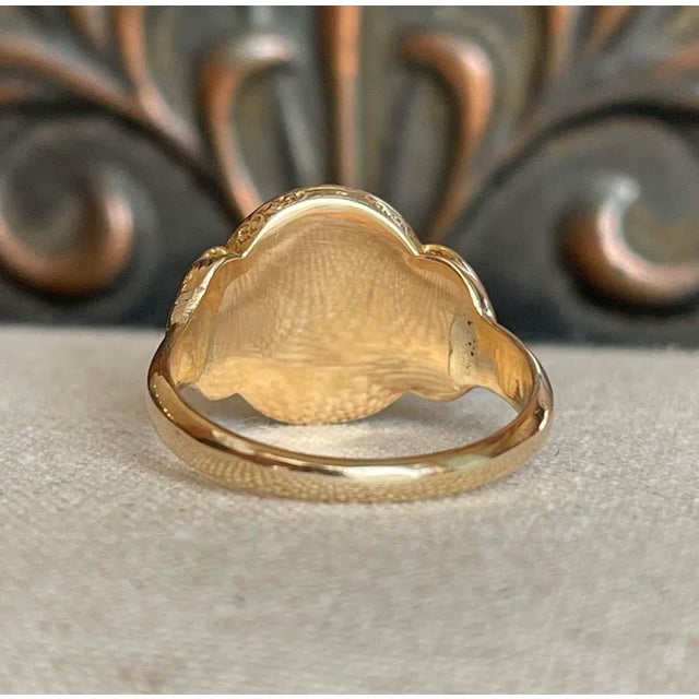 Mid 19th Century Victorian Large Gold Cabochon Garnet Ring Size 10 For Sale - Image 4 of 9