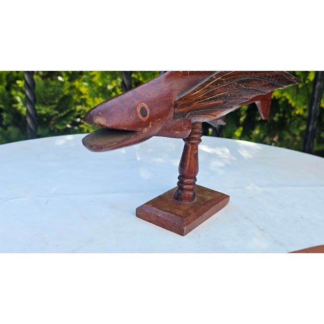 Dimensions: height 16 cm, width 35.5 cm, depth 5.6 cm.