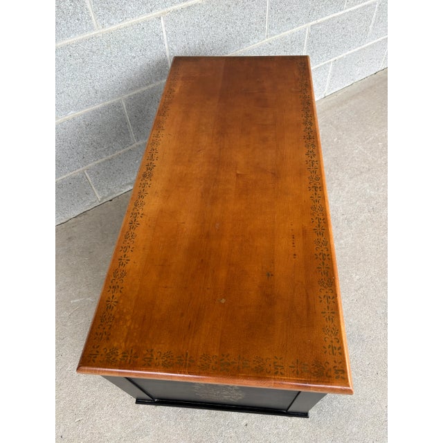 Black Mid 20th Century Hitchcock Ebonized Paint Decorated Solid Maple 36" Blanket Chest For Sale - Image 8 of 11