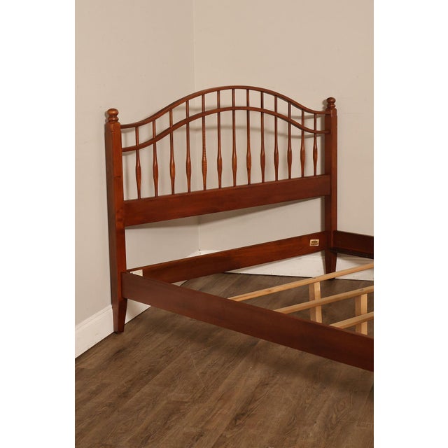 1990s Ethan Allen 'Country Crossings' Queen Bed For Sale - Image 5 of 18
