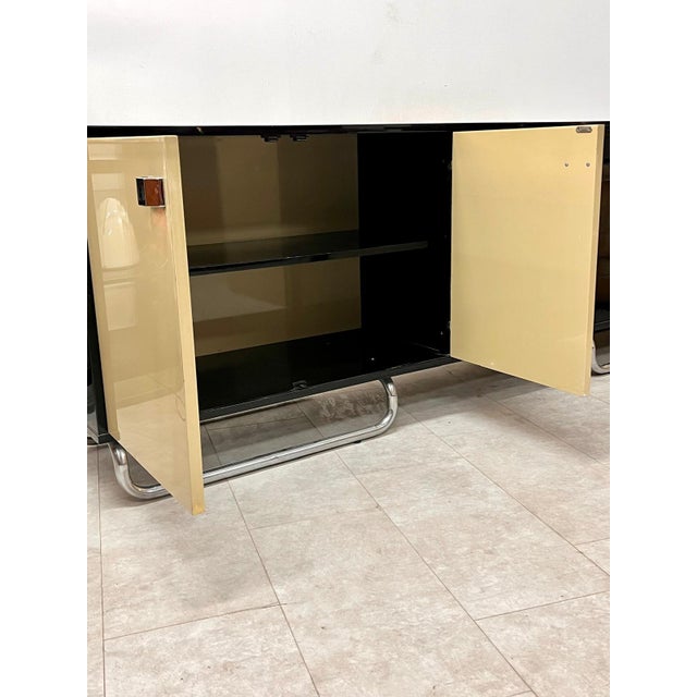 Vintage Lacquered Sideboard by Guido Faleschini for I 4 Mariani, 1970s For Sale - Image 12 of 15