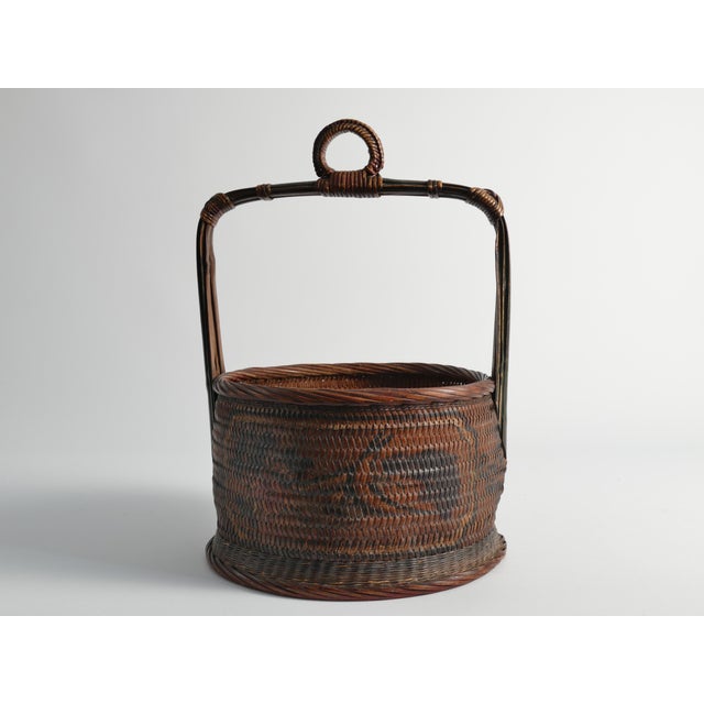 Early 20th Century Chinese Betrothal or Wedding Basket with Peony and Bird Motif For Sale - Image 13 of 18