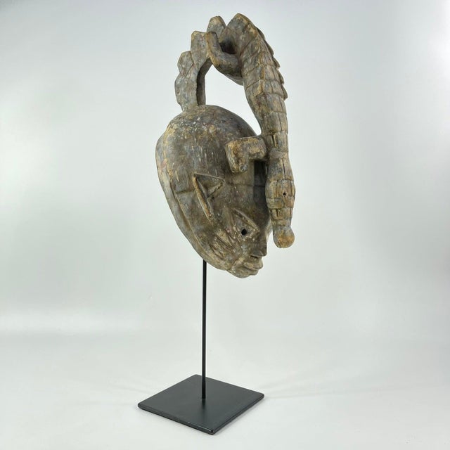 Early 20th Century Yoruba Gelede Crocodile Mask on Custom Stand Nigeria MATTER COLLECTION For Sale In Denver - Image 6 of 6