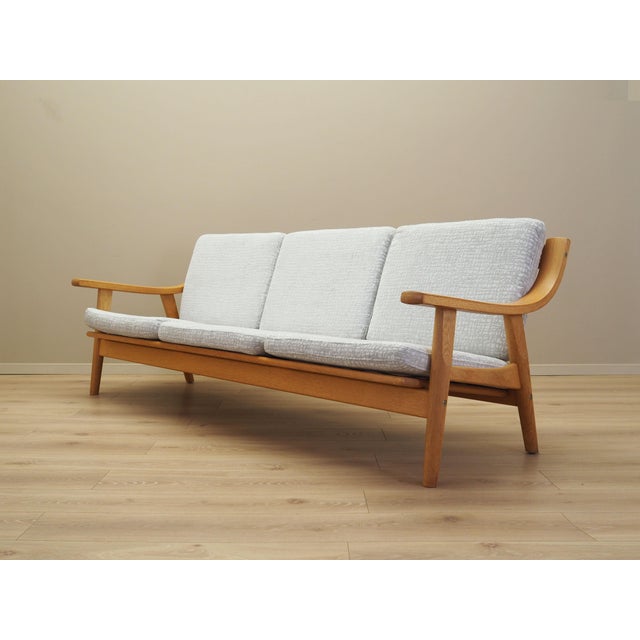 Vintage Danish Oak Sofa by Hans J. Wegner for Getama, 1960s For Sale - Image 3 of 18