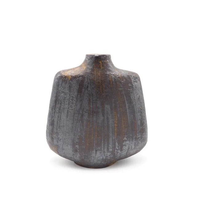 Rare Studio art vase produced by Cartsens Tönnieshof. The Kiel studio label of Carstens made high-end vases and objects...