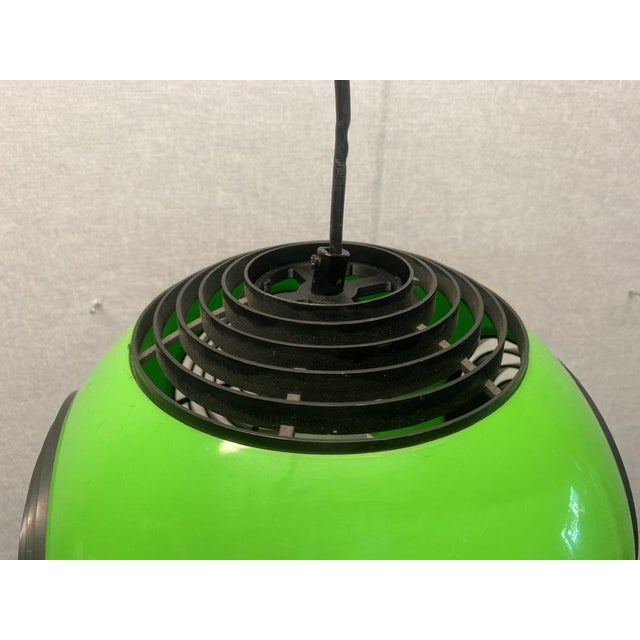 Vintage Ufo Ceiling Lamp in Green Plastic and with Black Grids from Massive Lighting, 1970s For Sale - Image 10 of 18