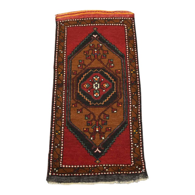 Malatya Rug 1’6” X 3’2” Red Wool Vintage Tribal Hand-Knotted Oriental Carpet For Sale