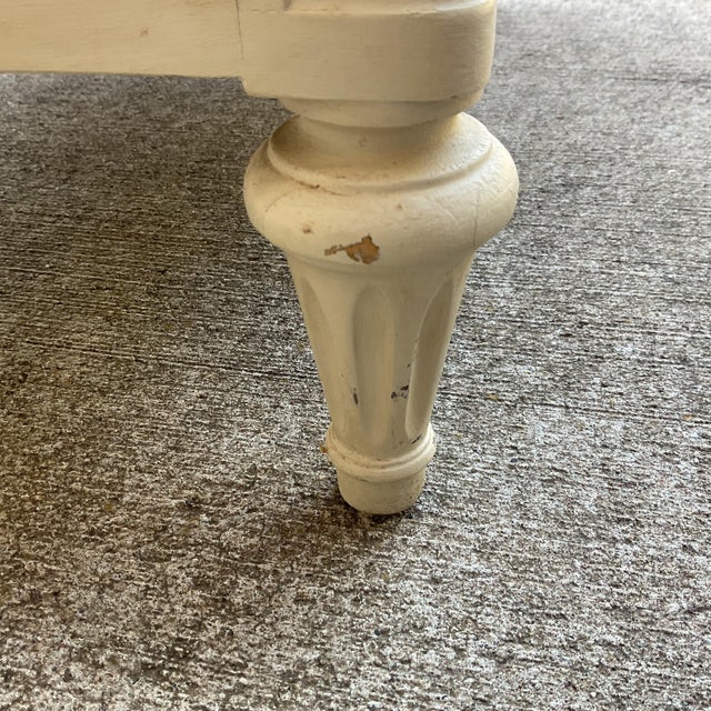 1970s Vintage Henredon Fine Furniture End Table Nightstand For Sale - Image 9 of 12