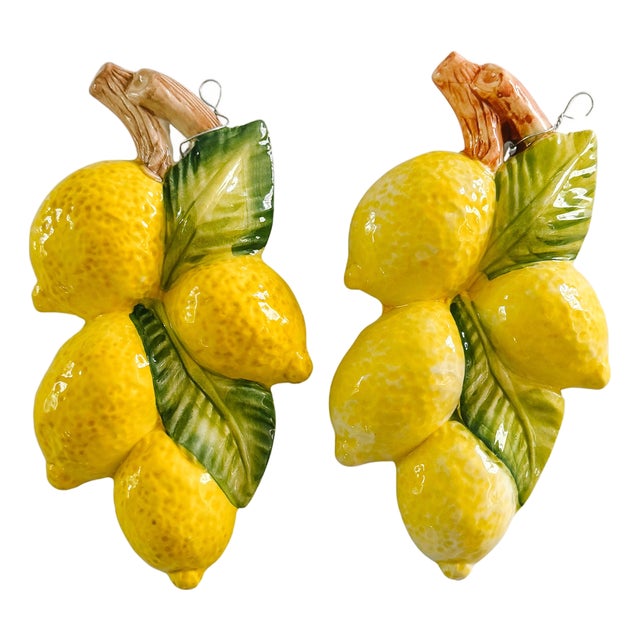 Vintage-Style Italian Majolica Lemon Wall Plaques by Bassano Del Grappa Ceramiche - Pair For Sale