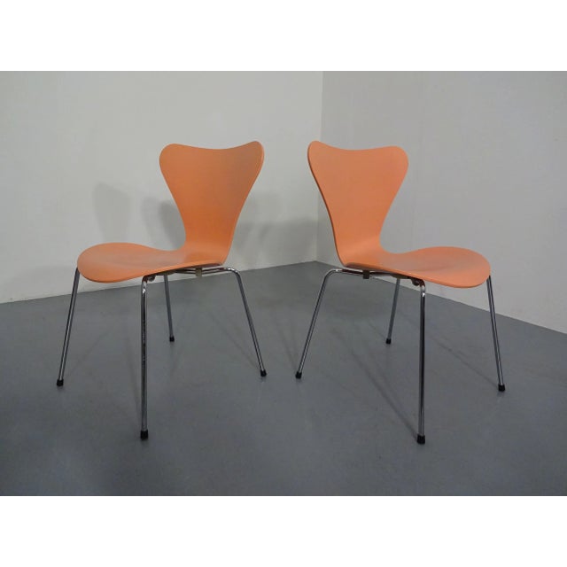 Fritz Hansen Danish 3107 Chairs by Arne Jacobsen for Fritz Hansen, 1994, Set of 2 For Sale - Image 4 of 18