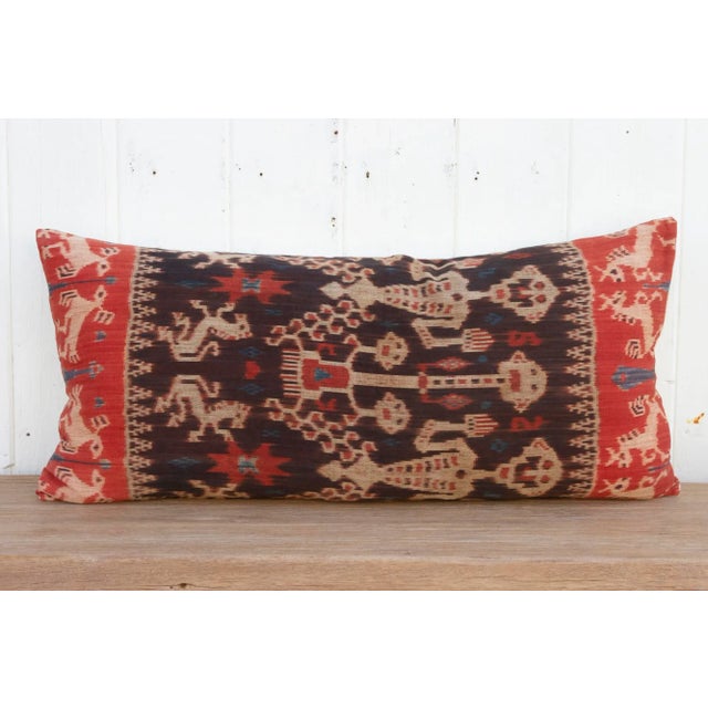 Lengkuas Antique Sumatran Ikat Pillow For Sale In Los Angeles - Image 6 of 9