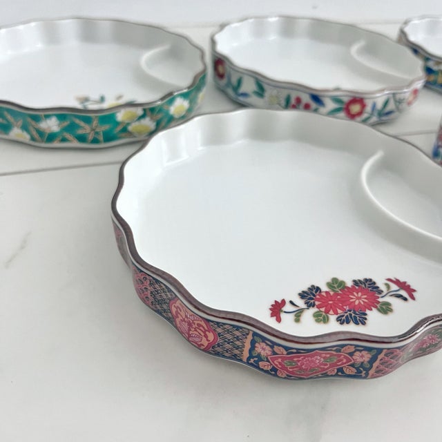 2010s Japanese Colorful Medium Plates From Japan Arita Ware Gozan Kiln Floral Nature - Set of 5 For Sale - Image 5 of 11