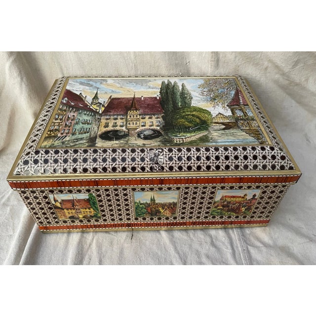 German Lebkuchen Schuhmann Tin Cake Box For Sale - Image 9 of 9