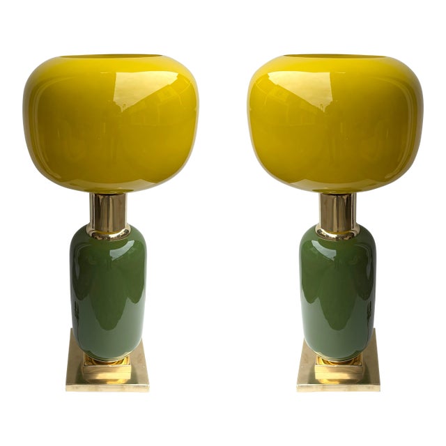 Contemporary Pair of Brass and Yellow Murano Glass Bulb Shade Lamps, Italy For Sale