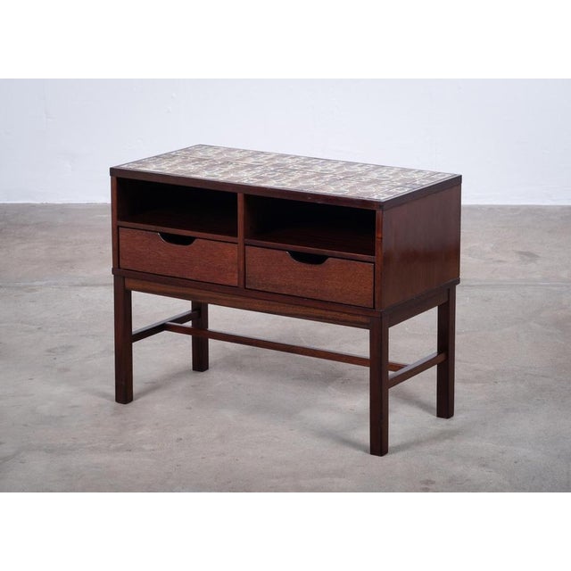 Elegant hall table / cabinet designed by Severin Hansen and produced by Haslev Møbelfabrik in Denmark during the 1950s....