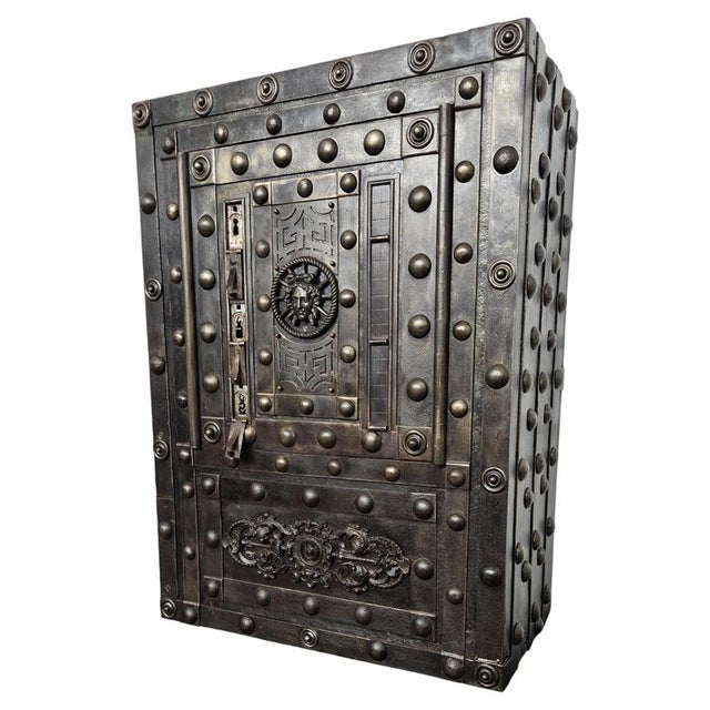 Antique 18th Century Italian Wrought Iron Hobnail Safe Box For Sale - Image 11 of 11