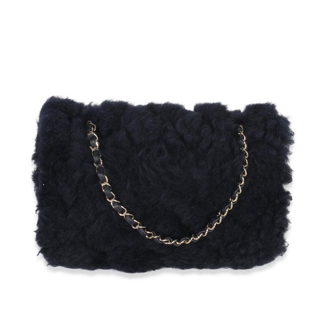 Chanel Navy Shearling Quilted Lambskin Medium Flap Bag For Sale - Image 4 of 8