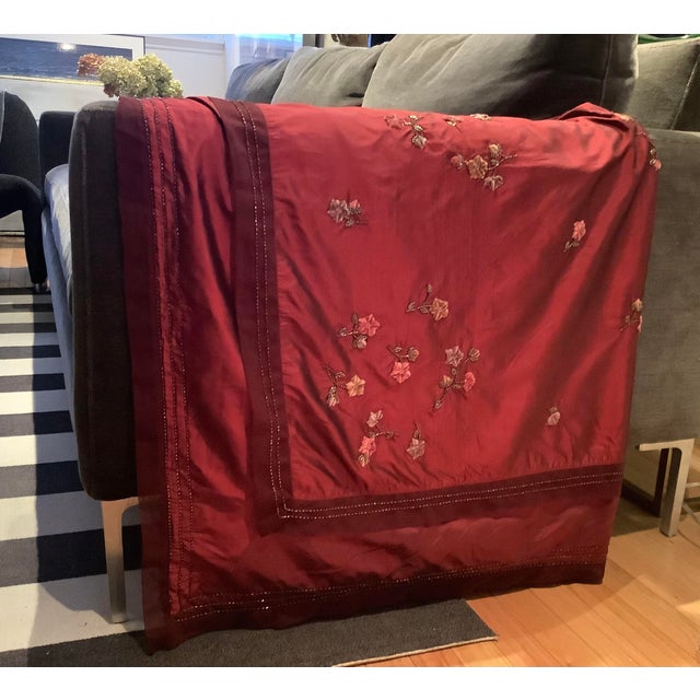 2010s Sethi & Sethi Floral Embroidered Beaded Silk Throw/ Tabletopper For Sale - Image 5 of 10