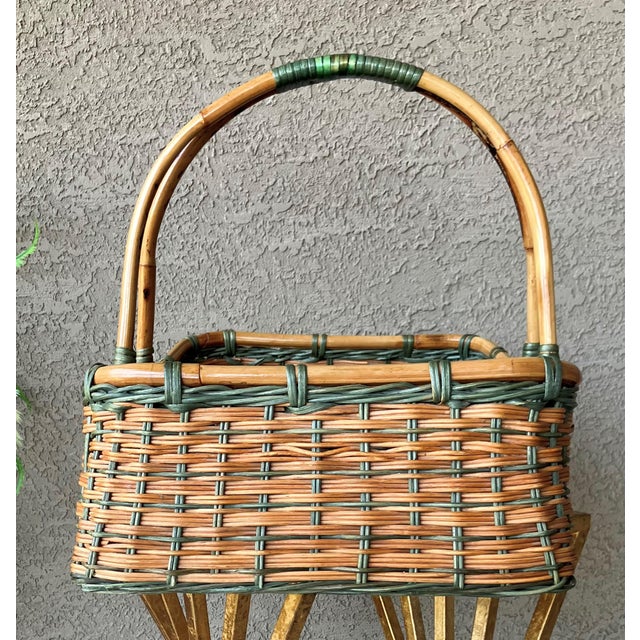 Cabin Abundantly-Sized Late 20th-Century Bamboo & Natural Willow Baker’s-Style Basket For Sale - Image 3 of 18