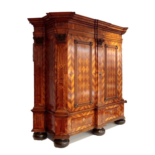 Walnut Hall Cabinet from the Budde Artistic Cabinetry Workshop, Warendorf, Westphalia, 1770s For Sale - Image 4 of 6