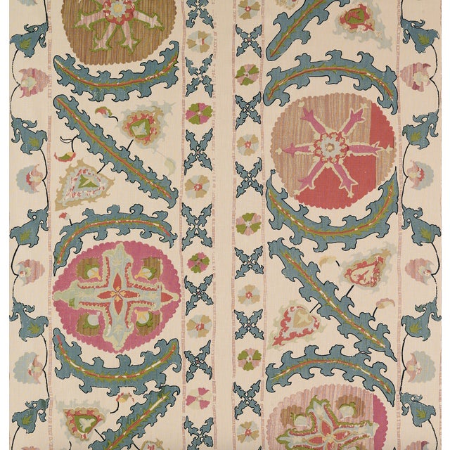 English Robert Kime Abbey Sofa in Tashkent on Linen For Sale - Image 3 of 4