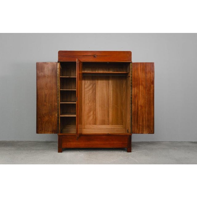 Art Nouveau Wardrobe in Walnut For Sale - Image 3 of 18