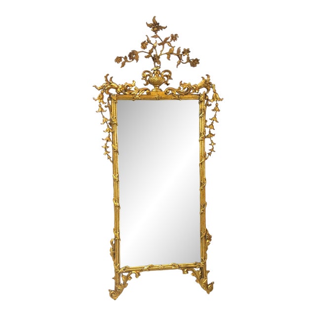 18th Century Italian Neoclassical Carved Giltwood Mirror For Sale