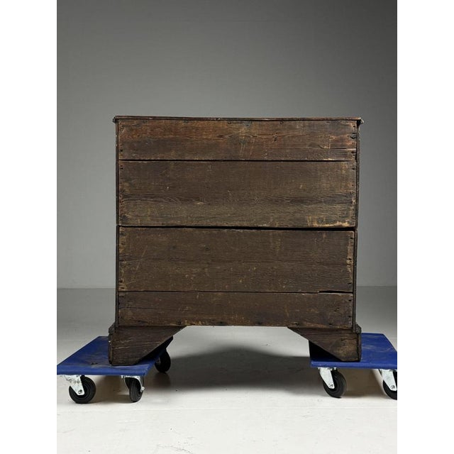 Antique English Chest of Drawers, 1780s For Sale - Image 3 of 18