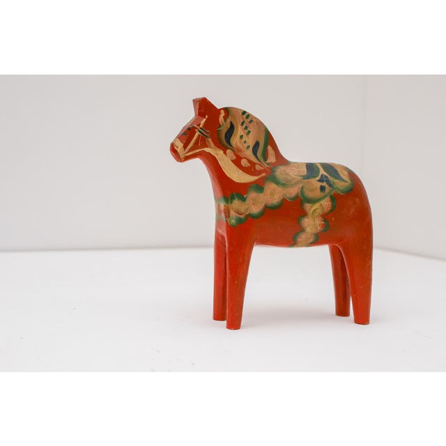 Red Traditional Swedish Handpainted Dala Horse from Grannas Olsson, Nusnäs, 1950s For Sale - Image 8 of 11