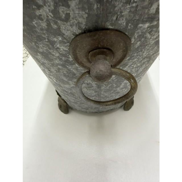 Farmhouse 1990s Hen-Feathers Collection Galvanized Clawfoot Garden Tub Trough For Sale - Image 3 of 14